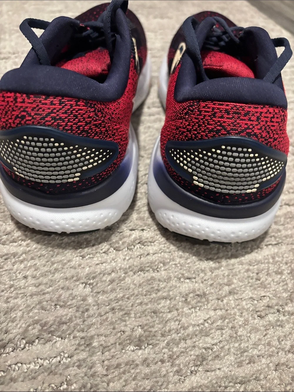 Brooks Running Shoes - Navy & Red with Cream Accent size 11